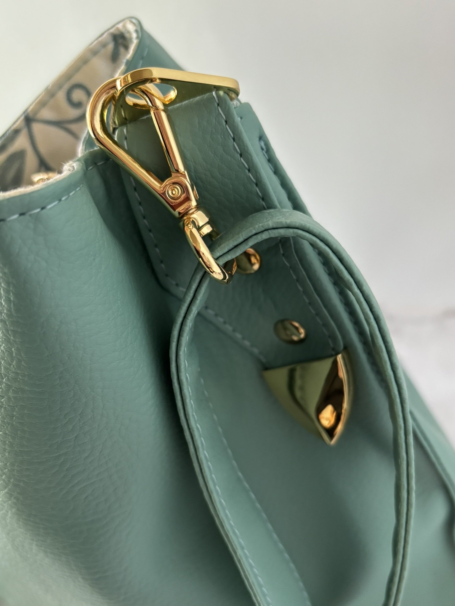 3-Piece Green Pastel Wintergreen Semi-Slouch handbag 3-piece set with wristlet and sunglass/eyeglass case included